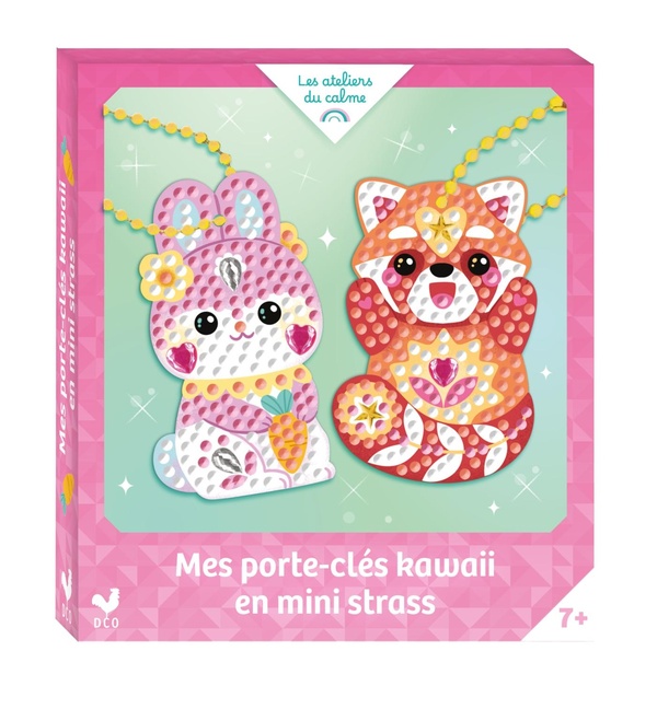 Mes porte-clés kawaii en mini strass. Avec 2 porte-clés, plus de 400 mini strass, 7 gros strass et 2