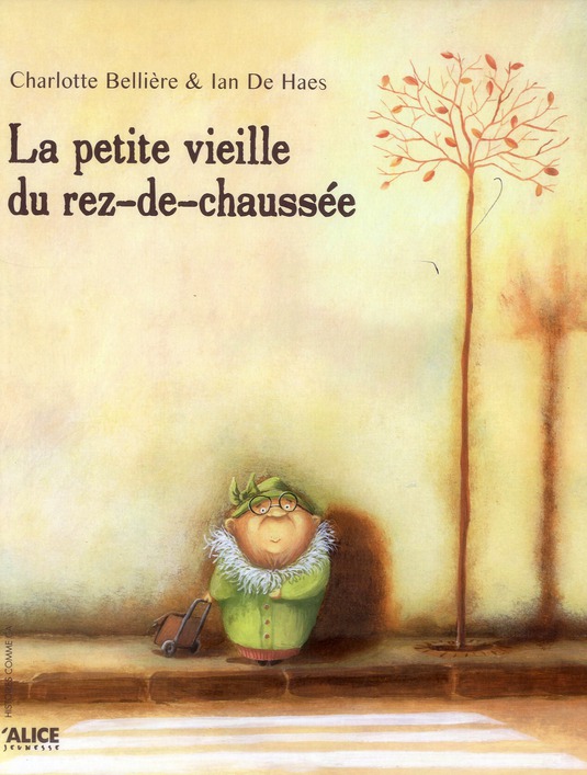 La petite vieille du rez-de-chaussée