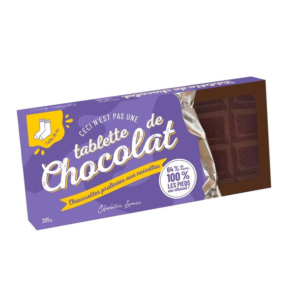 Ceci n'est pas du chocolat. Coffret avec 1 paire de chaussettes taille 38-44 et 1 livret de recettes