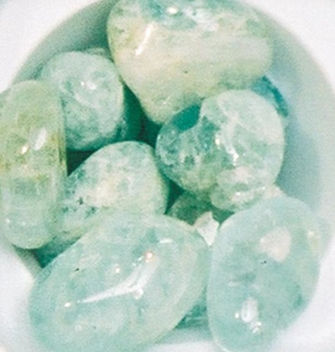 LOT DE 10 PIERRES - AIGUE MARINE