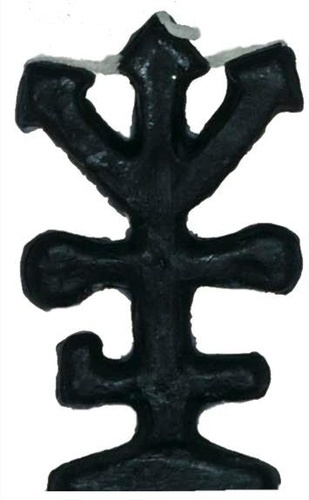 BOUGIE FIGURATIVE - TROIS FLECHES - NOIRE