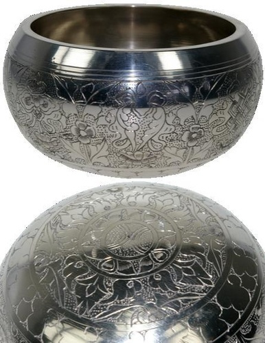 Bol chantant gravé - Finition argentée - 12 cm