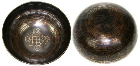 Bol chantant gravé main - 21 cm