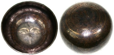 Bol chantant gravé main - 25 cm