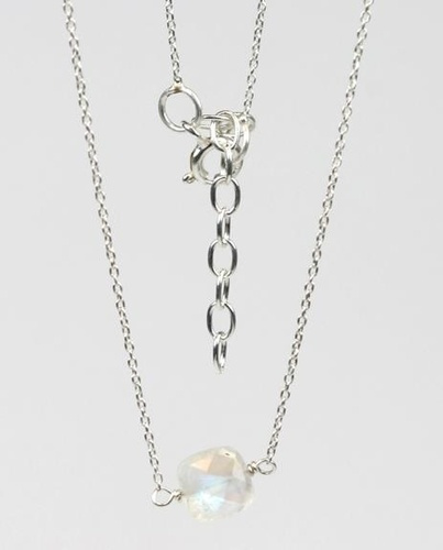 COLLIER EN ARGENT, COUSSIN DE PIERRE DE LUNE 7 MM