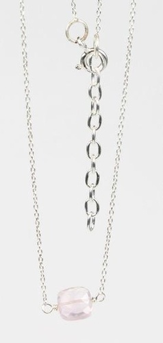 COLLIER EN ARGENT, COUSSIN DE QUARTZ ROSE 7 MM
