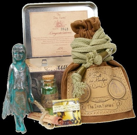 IRON FAIRY TIA (FEE DE L'AMANDIER)