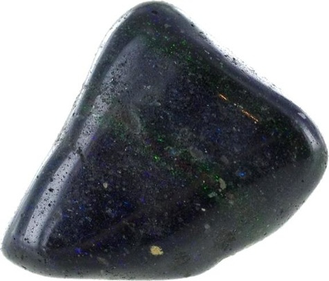 OPALE NOIRE POLIE - LA PIECE DE 3 A 5 GR.