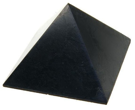 PYRAMIDE SHUNGITE Q. SUP - HAUT 4 A 4,5 CM