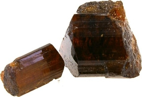 TOURMALINE DRAVITE CRISTAL GEMME EXTRA - LA MIECE DE 3 A 5 GR.