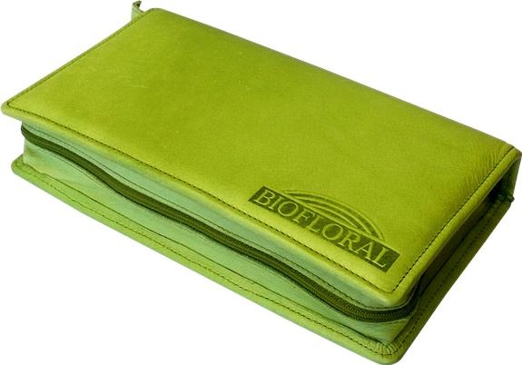 TROUSSE EN CUIR 40 HUILES ESSENTIELLES (COULEUR VERTE)