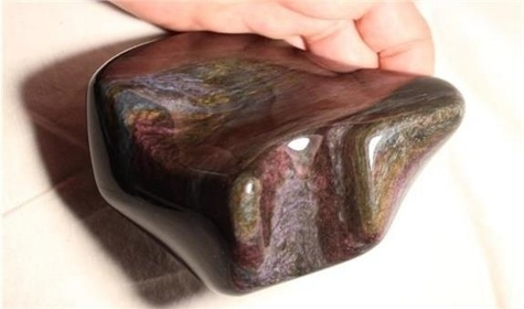 OBSIDIENNE MANTA HUICHOL FORME TRAVAILLEE - AN0416A25