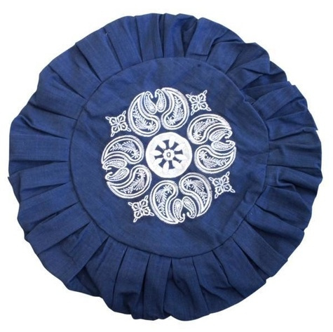 housse de zafu bleu broderie mandala blanche