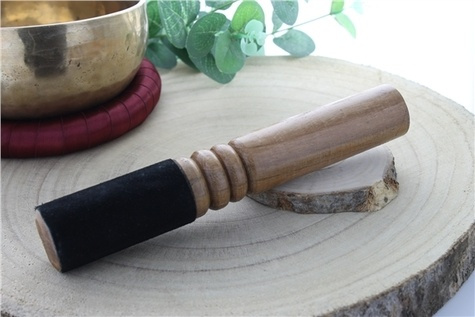 BATON POUR BOL CHANTANT EN BOIS ET DAIM 21 CM