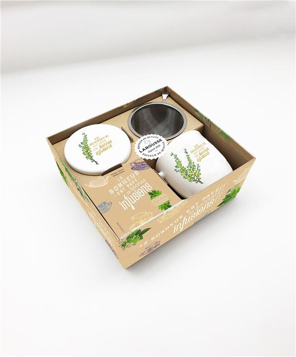 Le bonheur est pavé de bonnes infusions. Avec une ravissante tasse, une passoire et un livret