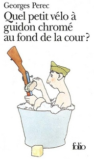 Quel petit vélo à guidon chromé au fond de la cour ?