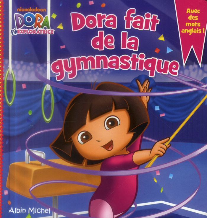 Dora fait de la gymnastique