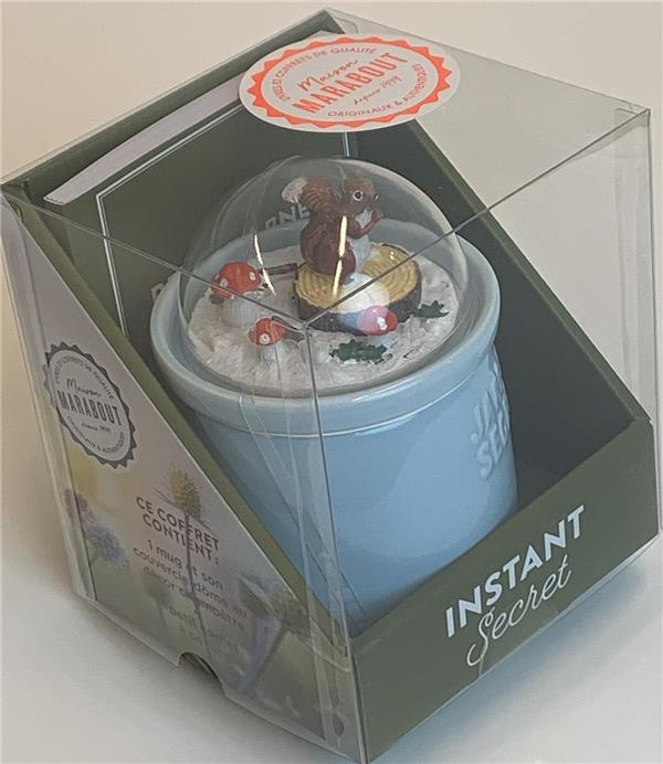 Mug instant secret. Ce coffret contient : 1 mug et son couvercle-dôme au décor champêtre et 1 petit