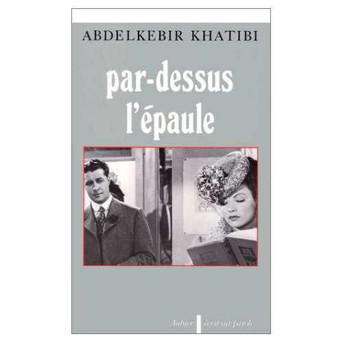 Par-dessus l'épaule