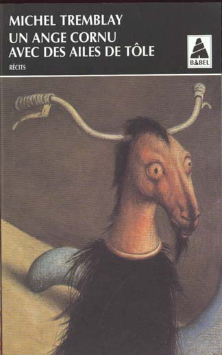 UN ANGE CORNU AVEC DES AILES DE TOLE