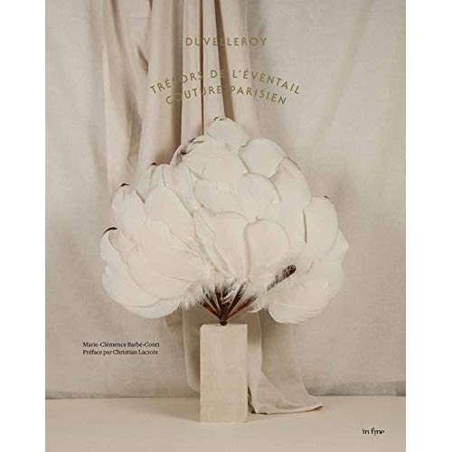 Duvelleroy. Trésors de l'éventail couture parisien