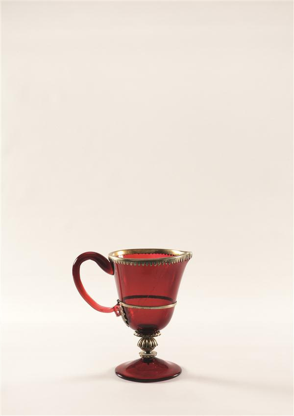 Verres d'usage et d'apparat, de la Renaissance au XIXe siècle. La collection du Mesnil au musée des