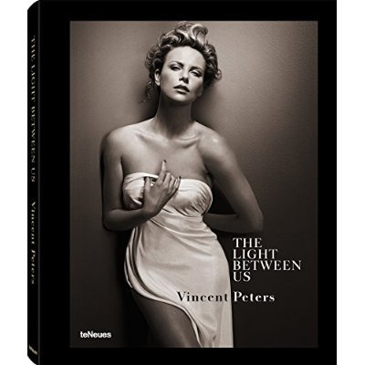The light between us. Edition français-anglais-allemand