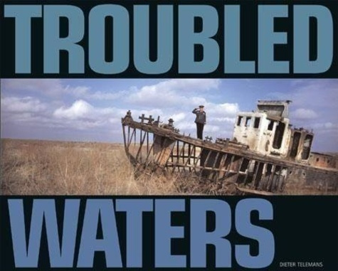 Troubled Waters. Edition en langue anglaise