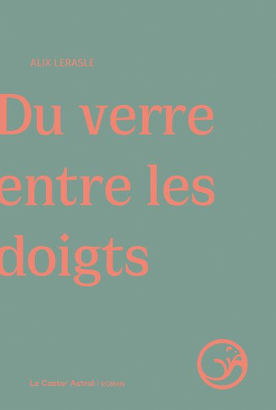 Du verre entre les doigts