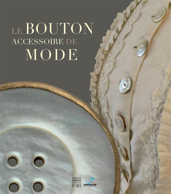 Anonyme-Le_bouton_accessoire_de_mode-9782757207277_0