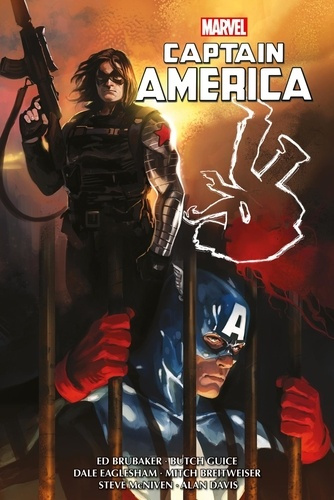 Brubaker_Ed_Guice_Butch_Ross_Luke_McNiven_St-Captain_America_par_Ed_Brubaker_T04_Le_proc_s_de_Captain_America-9791039141499_0
