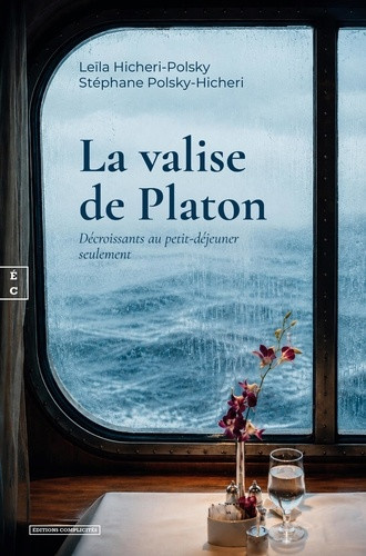 leila-hicheri-polsky-la-valise-de-platon-decroissants-au-petit-dejeuner-seulement_0