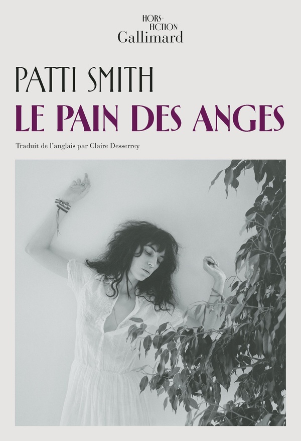 patti-smith-four-white-dresses_0