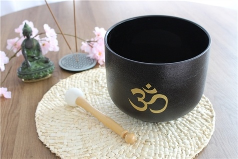 xxx-bol-chantant-en-cristal-om-noir-diametre-20-cm_0