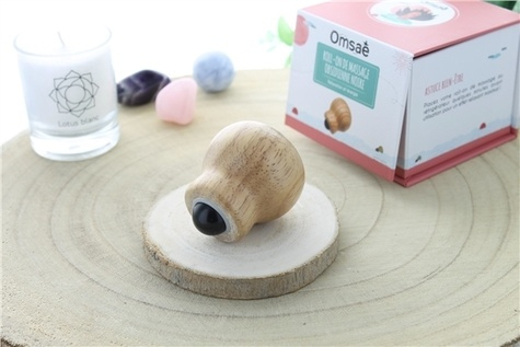 xxx-roll-on-de-massage-en-obsidienne-noire-et-bois_0