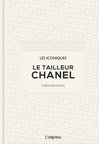 young-caroline-le-tailleur-chanel_0