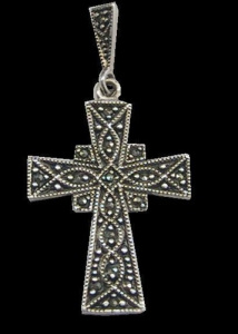 CROIX MODERNE ARGENT ET MARCASSITE