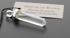 PENDENTIF CRISTAL DE ROCHE FORME POINTE