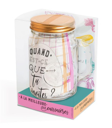 A la meilleure des cuisinières. Coffret avec 1 joli bocal pour votre cuisine, 1 carnet de recettes à