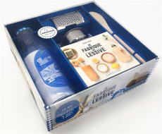 Je fabrique ma lessive. Avec : une bouteille pour conserver sa lessive ; une râpe ; un entonnoir ; u - Quéva Régine