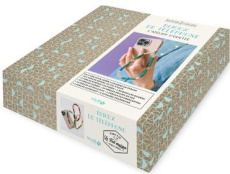 Bijoux de téléphone. Coffret avec 1 livre,   de 550 perles, du fil nylon et 3 attache-téléphone - D'ODETTE/BOITIER