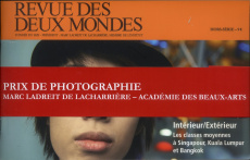 Revue des deux Mondes Hors-série : Vertical/Horizontal, Intérieur/Extérieur. Les classes moyennes à - Huguier Françoise
