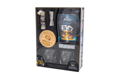 Whisky on the rocks. Avec 2 verres à whisky, 2 dessous de verre en bois gravé, 4 pierres en granit, - COLLECTIF