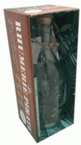 Coffret La rhumerie pirate. Les recettes secrètes de rhum arrangé. Contient : 1 bouteille, 1 étiquet