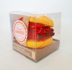 Chaussettes Burger. Avec 1 paire de chaussettes longues et 1 livre de recettes de street food