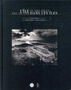 L'île dans les îles. Edition bilingue français-anglais - Mériel Olivier ; Poirey Sophie ; Vannier Pascal ;