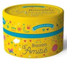 Bracelets d'amitié. Avec 1 fil bleu, 1 fil rose, 1 fil jaune, 2 breloques - Brun Clémence ; Le Nénan Yann