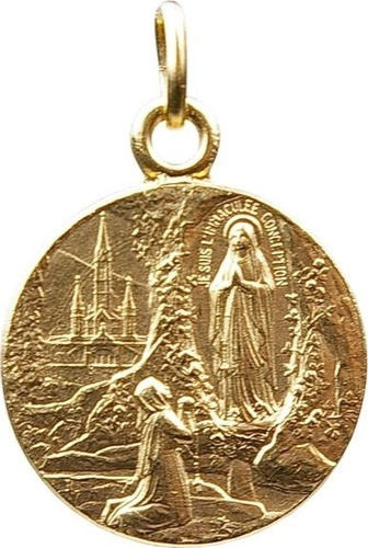 Emprunter MEDAILLE NOTRE DAME DE LOURDES DOREE livre