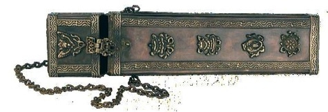 Emprunter Réserve encens rectangulaire gravée livre