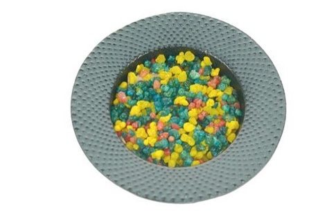 Emprunter 1 KILO : ENCENS NOTRE DAME DE LA GUADELOUPE livre